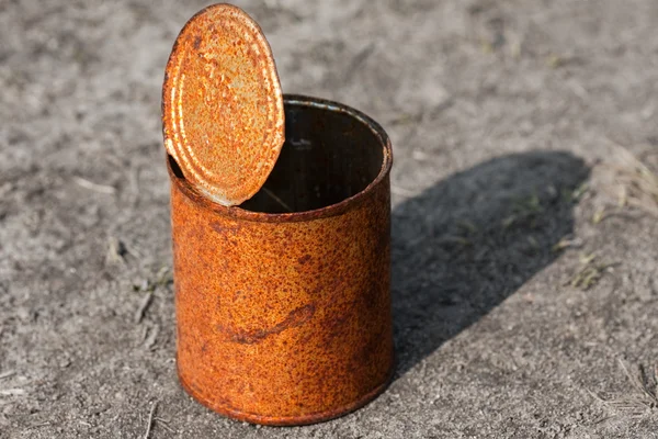 Rusty can — Stock Photo, Image
