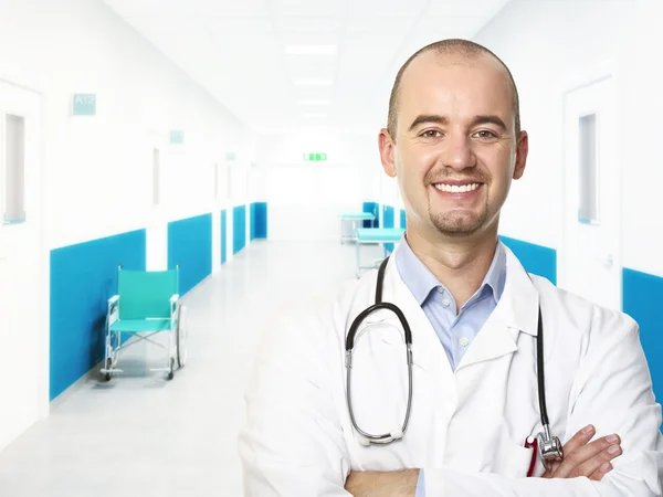 Porträt eines jungen Arztes — Stockfoto