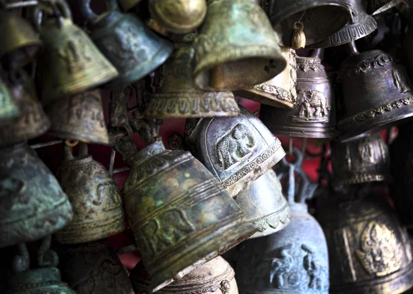 Cloches de thaï anciennes — Photo