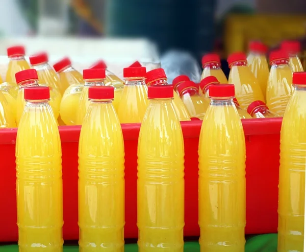 Πώληση φρέσκο χυμό πορτοκάλι — Φωτογραφία Αρχείου