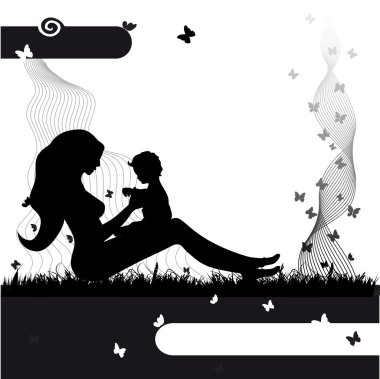Anne ile bebek doğa, siyah siluet