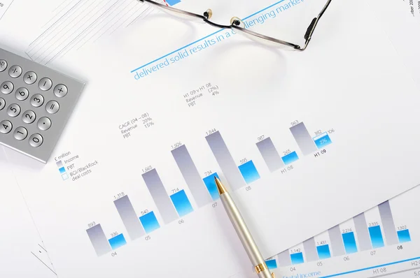 Charts and graphs of sales — Stock Photo, Image