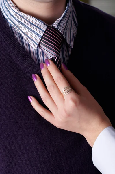 Hands correct a tie on the man — Stock Photo, Image