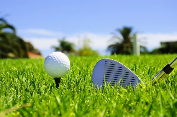 Bal en golfclubs — Stockfoto