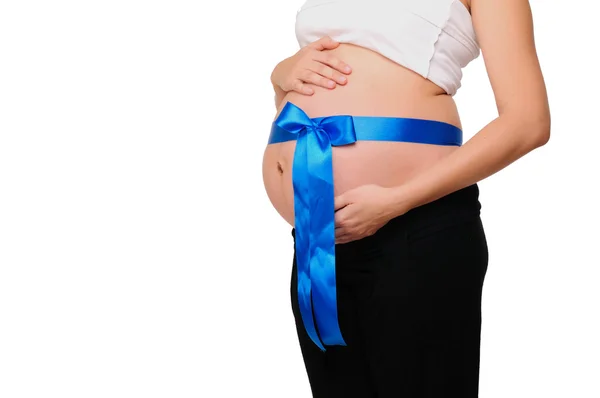 一个年轻的孕妇腹部 — 图库照片