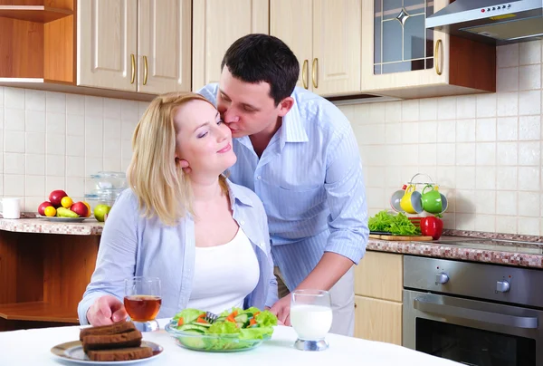 Žena a manžel snídat — Stock fotografie