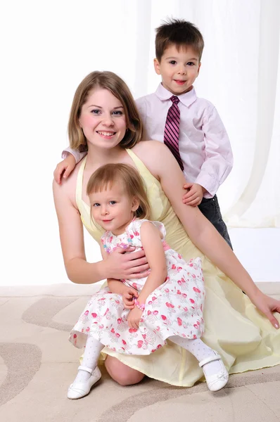 Anya, fia, és vele a kis lányom — Stock Fotó