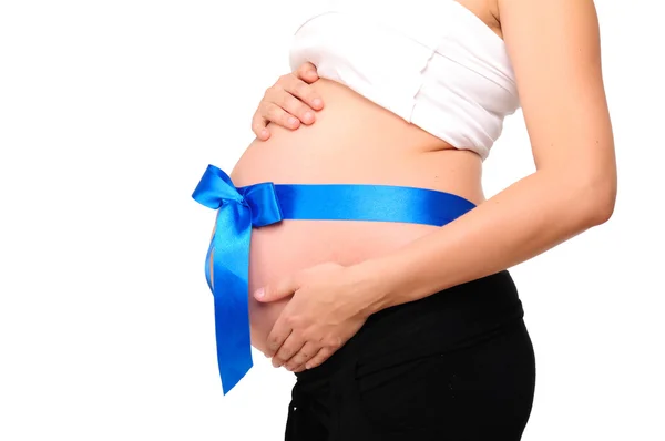 Addome una giovane donna incinta — Foto Stock