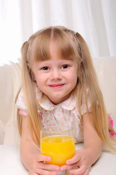 Little girl holding — Stock Photo, Image