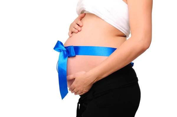 Abdomen una mujer embarazada joven —  Fotos de Stock