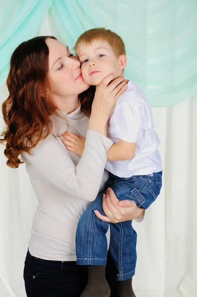 Little boy and his mom — Stock Photo, Image