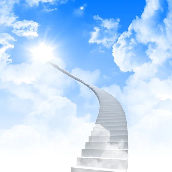 Parlak bir gökyüzüne uzanan beyaz merdiven — Stok fotoğraf