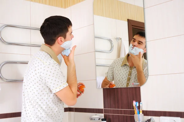 Young Man Shaving Morning Bathroom — Stock Photo, Image