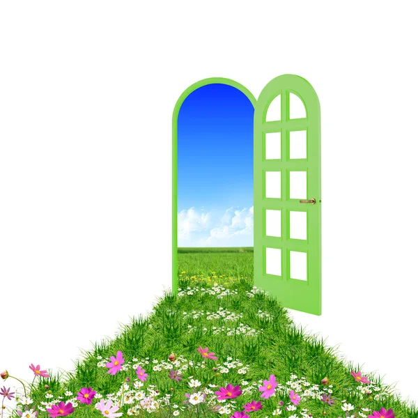 Porta Aberta Que Conduz Natureza Limpa Bonita Com Grama Verde — Fotografia de Stock