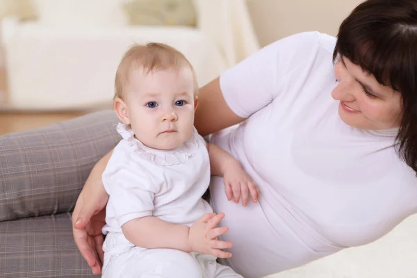 Baby with a mother at home — Stock Photo, Image