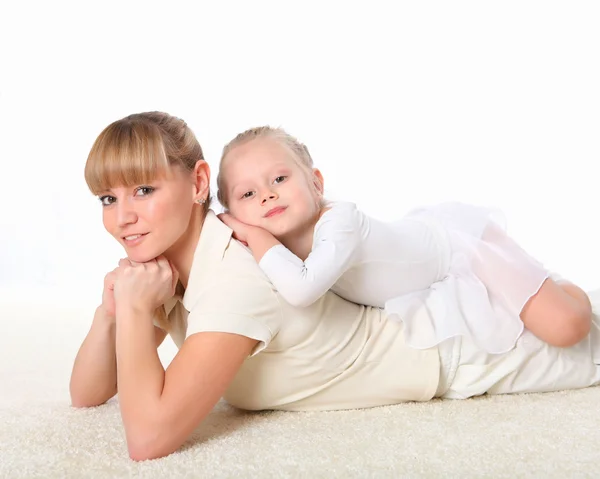 Mother and little daughter doing sport together — Stock Photo, Image