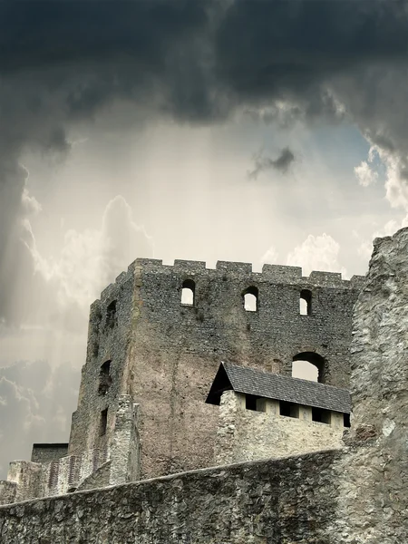 Les ruines du vieux château — Photo