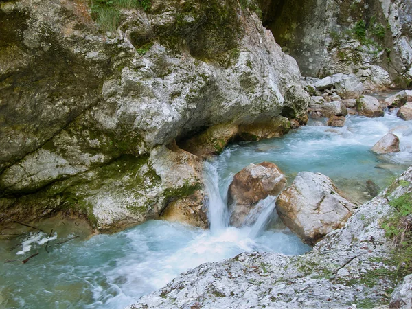 Râul munte — Fotografie, imagine de stoc