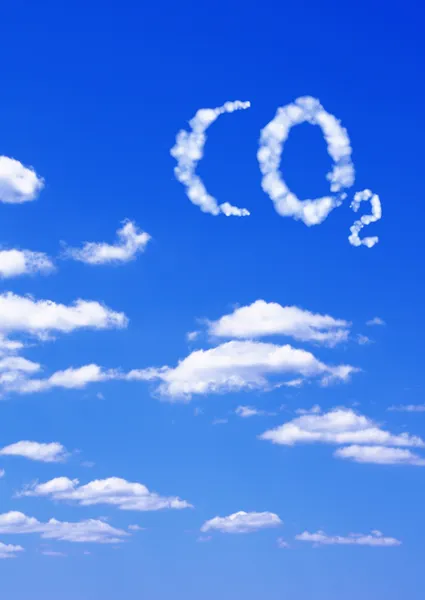 Символ СО2 из облаков — стоковое фото