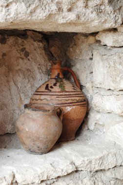 Moldavian pottery - jugs for oil clipart