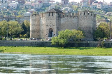 Soroca 'daki eski kale, Moldova, Nistru nehrinde yer alıyor.