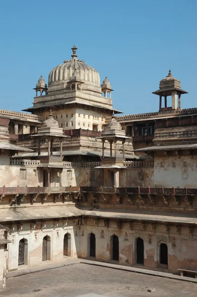 Inuti raj mahal palace på orcha, Indien, madhya pradesh — Stockfoto