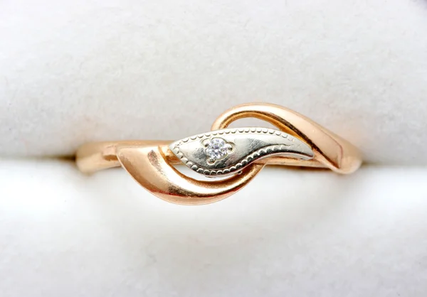 Golden ring — Stock Photo, Image