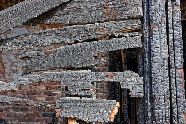 燃やされた木製の壁 — ストック写真