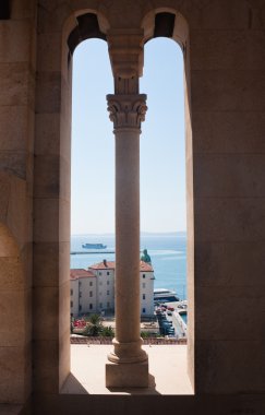 Split Limanı şehir görüntüsü. Hırvatça