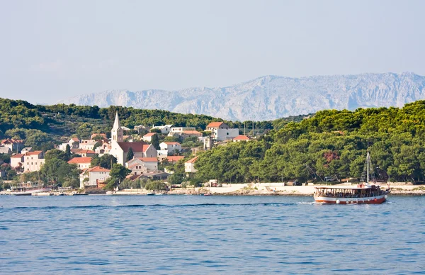 Miasto sumartin. Wyspa brac. Chorwacja — Zdjęcie stockowe