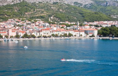 Makarska tesisi. Adriyatik Denizi. Hırvatistan