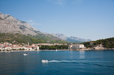 Makarska tesisi. Adriyatik Denizi. Hırvatistan