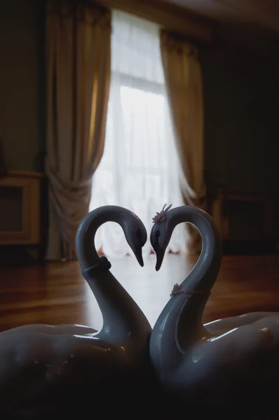 Romantic product of two swans — Stock Photo, Image
