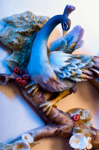 Bir tavus kuşu Çin heykeli — Stok fotoğraf