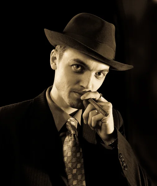 Old style young man with cigar — Stock Photo, Image