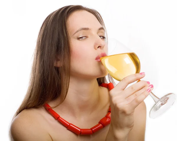 Krása mladá žena s vínem — Stock fotografie