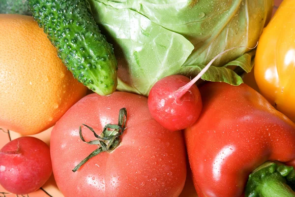 색깔된 밝은 풍부한 맛 있는 야채 — 스톡 사진