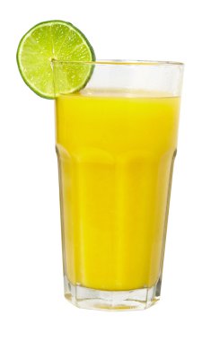 cam üzerine beyaz izole limon suyu