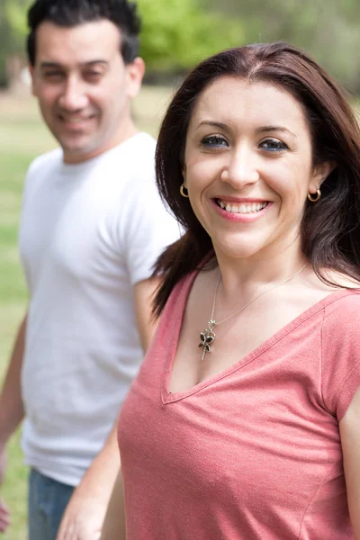 Mutlu bir kadın kocası ile — Stok fotoğraf