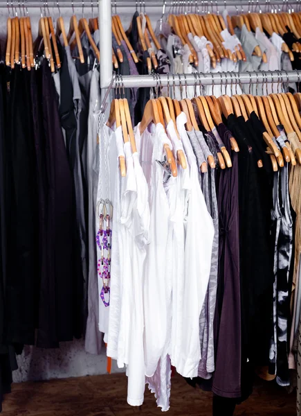 Mostra de guarda-roupa — Fotografia de Stock