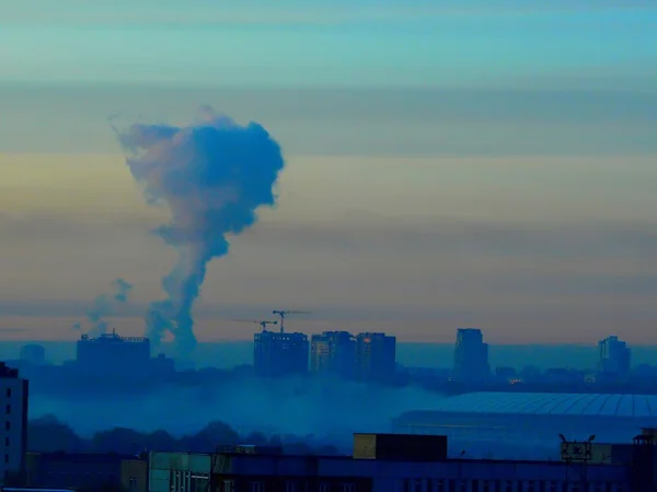 Dym. Moskwa. zanieczyszczenia. — Zdjęcie stockowe