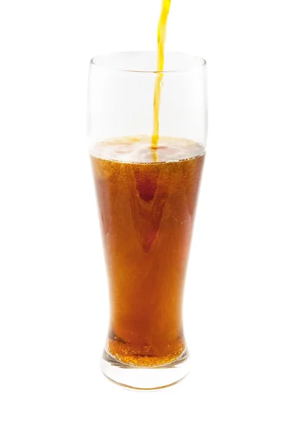 Copo com cerveja isolada no branco — Fotografia de Stock