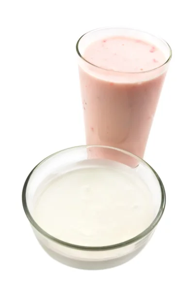 玻璃与酸奶和酸奶油 — 图库照片