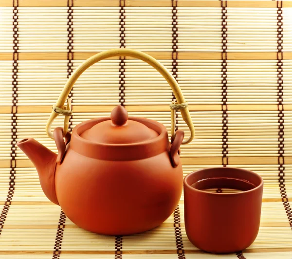 Ton-Set für den chinesischen Tee — Stockfoto