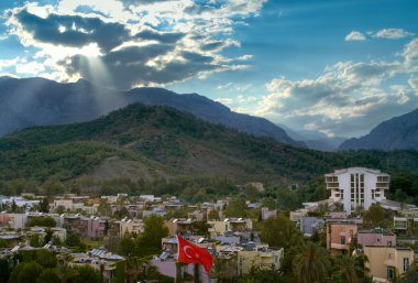 dağ altında turistik bir kasaba. Türkiye