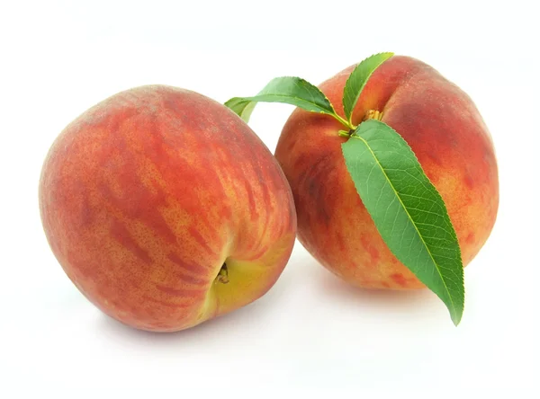 Mogna och söta persikor — Stockfoto