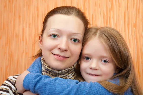 Mutter mit Tochter — Stockfoto