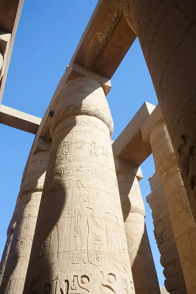 Kolumny świątyni karnak — Zdjęcie stockowe