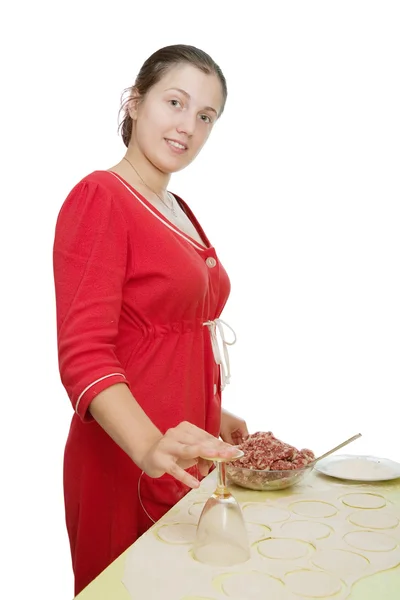 Kobieta co Knedle z mięsem — Zdjęcie stockowe