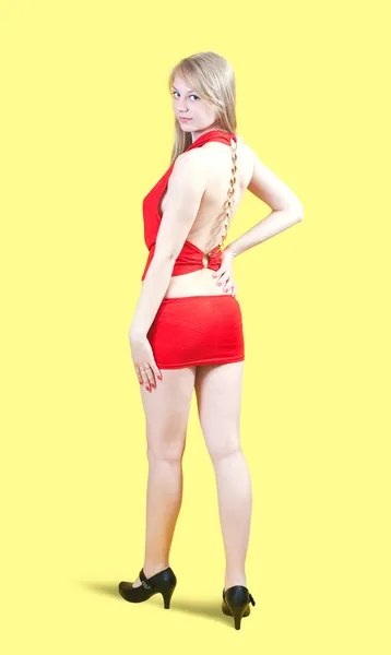 Сексуальна дівчина в червоній сукні — стокове фото